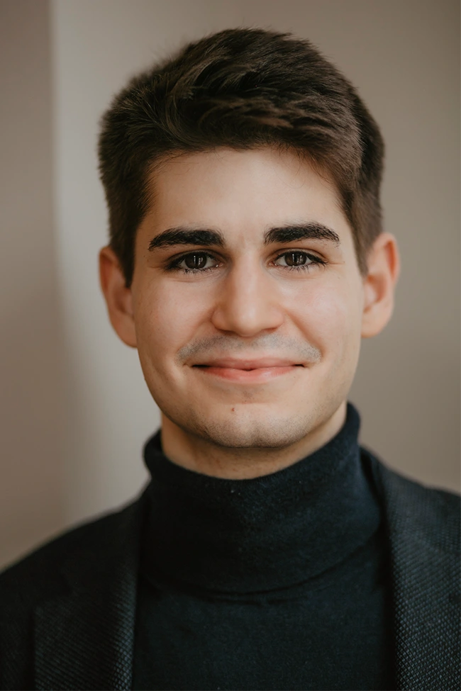 Porträt-Aufnahme von Dominik John